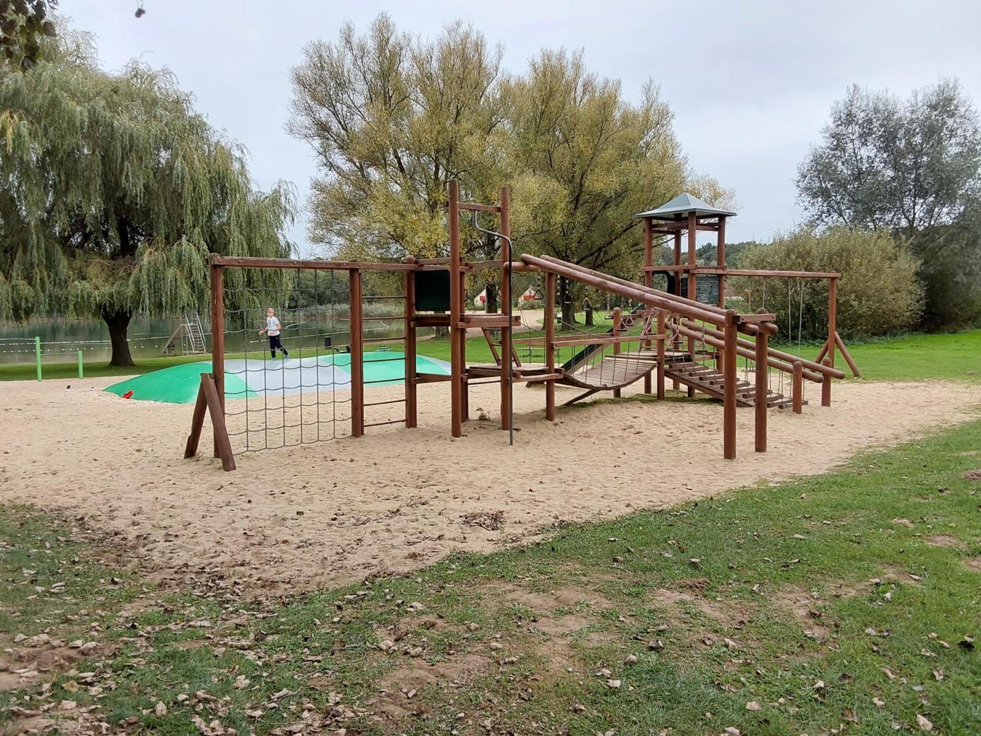 Rumah Senang Wellness Met Hottub En Tuin Ewijk Exterior foto